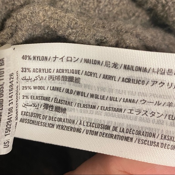 Sweater - Picture 5 of 5